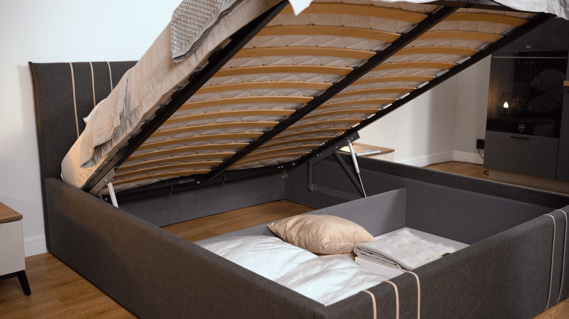 Мягкая кровать Леванте 1400 х 2000 Графит-r